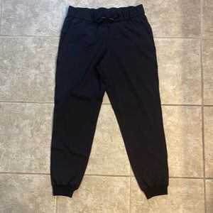 Lululemon Women’s Size 8 Joggers